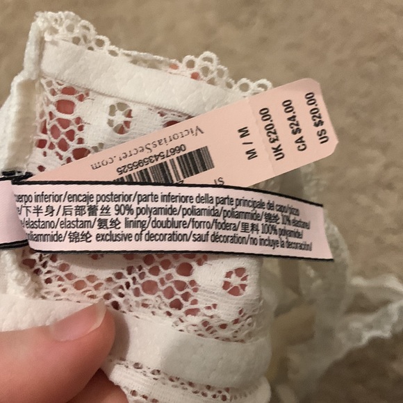 Brand new Victoria’s Secret bralette - Picture 7 of 7